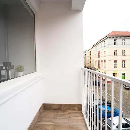 4 On Martket Square - View - 150 M Town Hall Apartman Wrocław