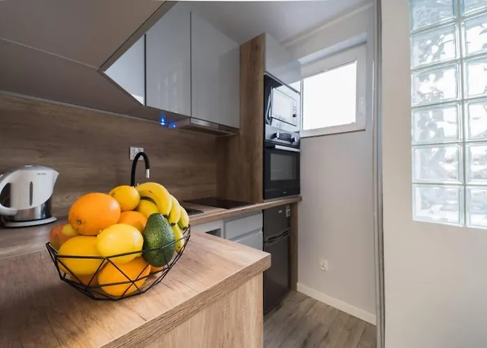 4 On Martket Square - View - 150 M Town Hall Lägenhet