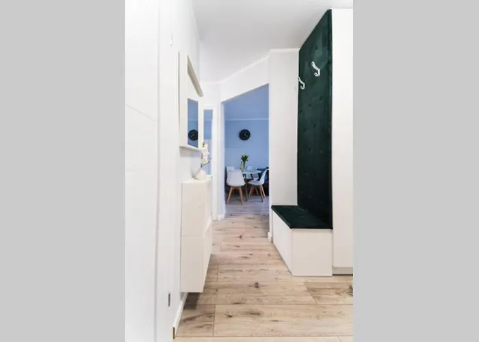 4 On Martket Square - View - 150 M Town Hall