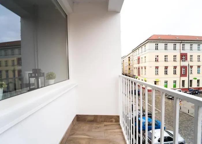 4 On Martket Square - View - 150 M Town Hall Apartman Wrocław